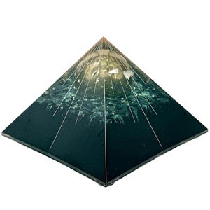 8-Sided Cheops orgone pyramid with quartz/pyrite sphere