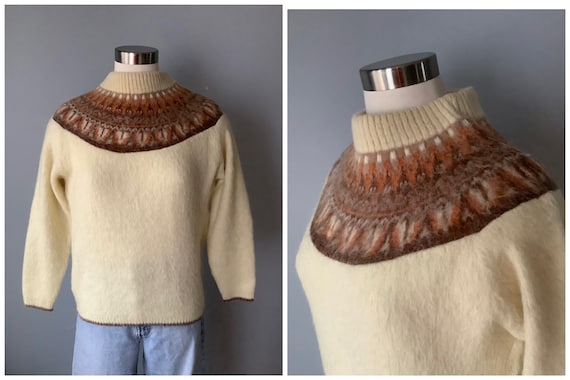 1970s Vintage Towncraft Fuzzy Mohair Blend Crewnec