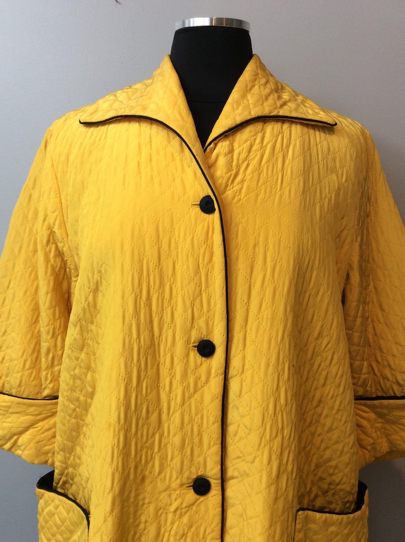 1950s Vintage Campus Girl Quilted Yellow Lounge Set
