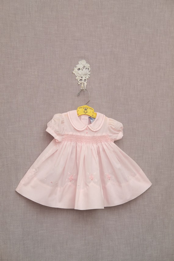 6 months: Vintage Pink Smocked Baby Dress with Fl… - image 6