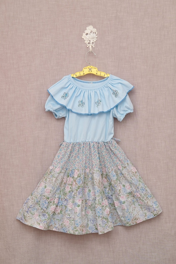 Girls 10: Vintage Blue Ruffled Floral Print Dress,