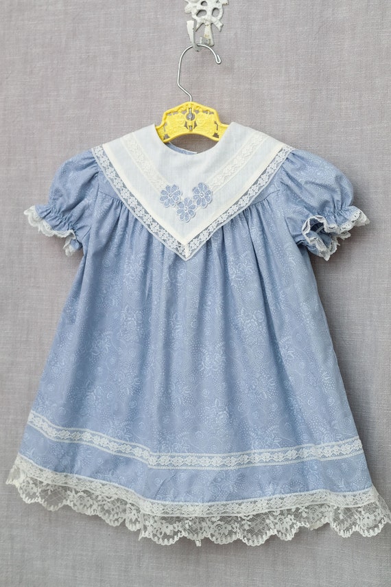 2T: Vintage Blue Floral Print Dress, Lace Trimmed… - image 2