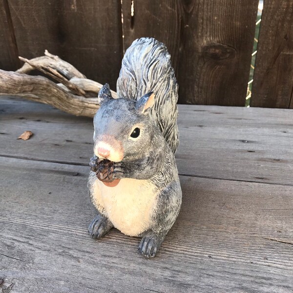 Grey Squirrel Statue, Animal Statues, Hand Painted Gray Squirrel, Patio Decorative Critter Statue, Gray Squirrel Front Porch Decor