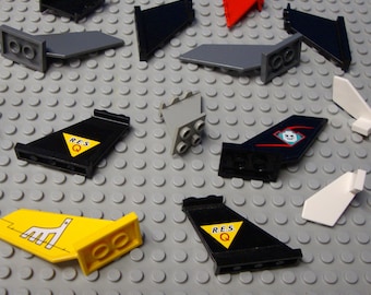 Lego TAIL FINS Airplane Helicopter Race Car Plane Parts -- 14 Pieces (Pack E)