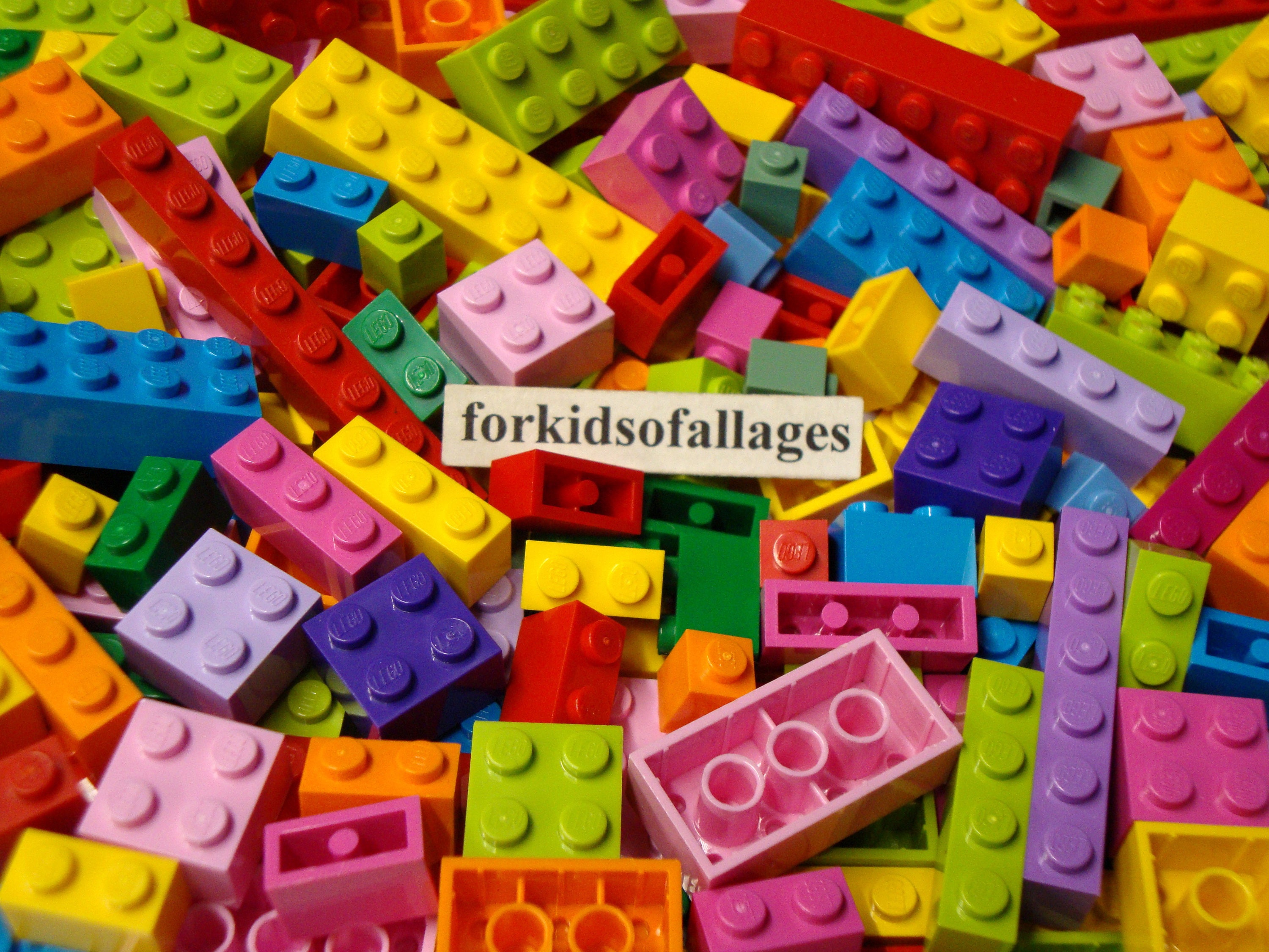 100 Bulk Basic Lego Pieces: Bricks Blocks Plates W/ Bright Colors Purple  Azure Lime Orange Lavender 