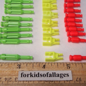 30 Piece MICRO KNEX LOT Transition Rods And Connectors Choice of Green Yellow Red Parts