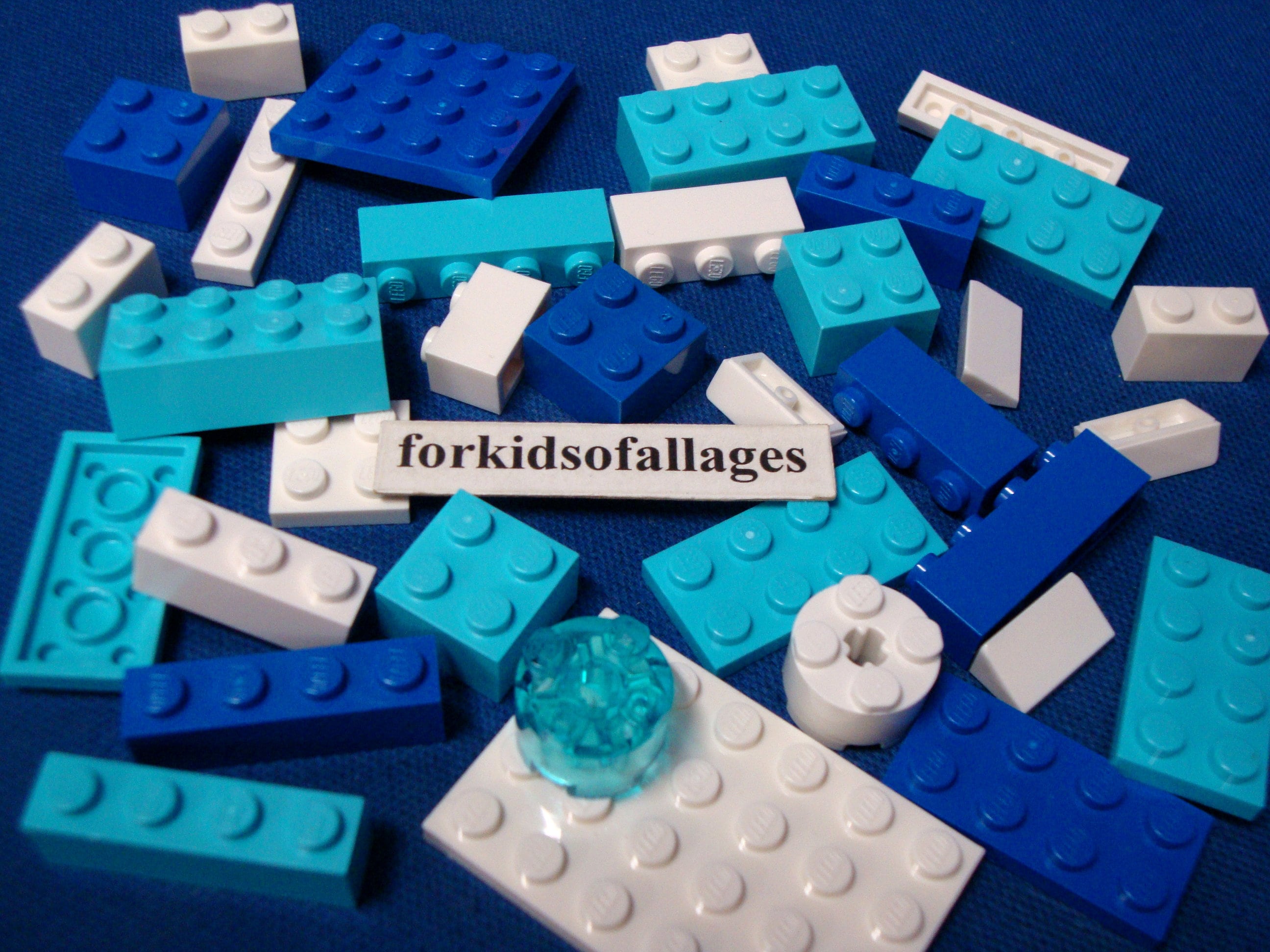 ブルーブルー５点セット　まとめ売り 35 Azure, Blue and White Lego Bricks and Plates - Bulk Parts