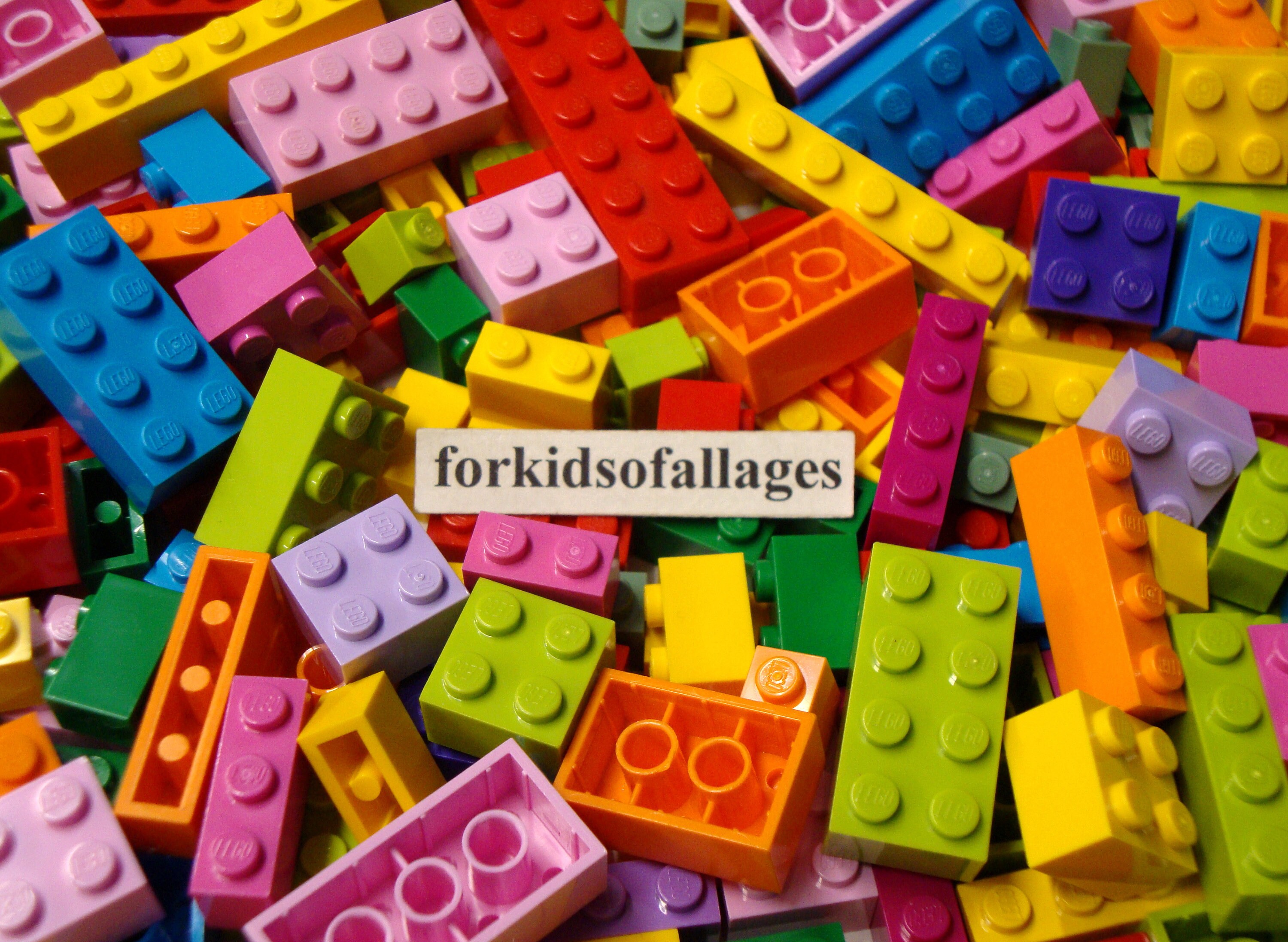 100 pièces de Lego basiques en vrac : plaques de blocs de briques avec des  couleurs vives violet azur citron vert lavande -  France