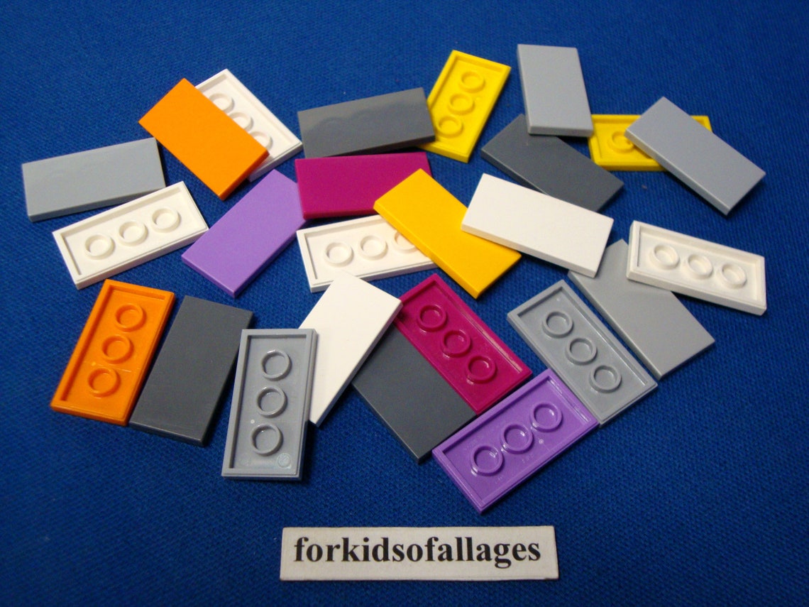 25 Lego Tiles / Finishing Plates 2x4 Stud Size Smooth Thin Flat Legos