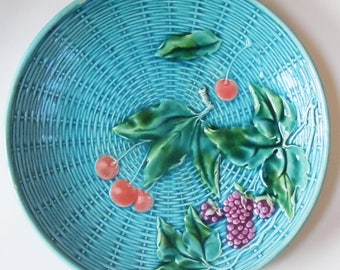 Majolica / Beautiful Realisim / Made in Germany / Great Color and Detail / Nice basketweave pattern