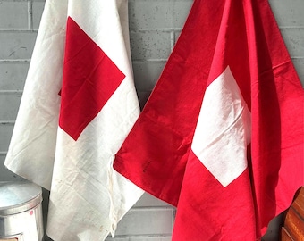 Signal / Semaphore Flags / Authentic Vintage / Great color