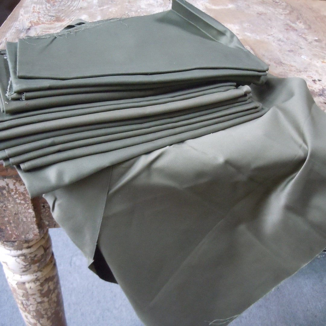 Military Fabric / Vintage Military Fabric From the 1940's / Army Green / Total of 12 Pieces 32