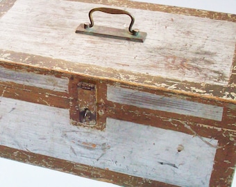 Wooden Box / Primitive Paint / Secret Message / Especially made for Miss Dorothy / Antique Patina / Teachers Box