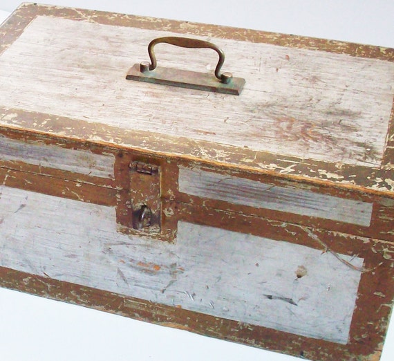 Wooden Box / Primitive Paint / Secret Message / Especially made for Miss Dorothy / Antique Patina / Teachers Box