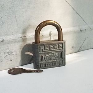Padlock / Old Reese Bicycle Lock with Key / Interesting Bike Image / Working Lock