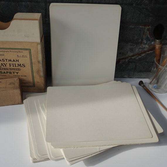 Bristol Board / Artist's Board / 4 Ply / 8 1/2 by 11 Card Stock Sheets / 60  Unused Sheets in Their As-found Box 