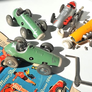 Schuco Micro Racers #1040 / 4 Cars / 2 Functional / Paper Instructions and key