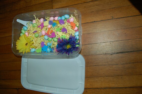 Items similar to Easter sensory bin on Etsy