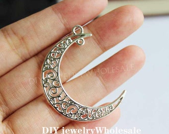 20pcs Filigree Moon Shape Earring Necklace  Findings Charm Pendant  / diy craft / diy jewelry