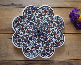 Quality Turkish Ceramic Trivet - Daisey Edge - 18.5cm Diameter (7.2 INCH) Hot pot protection, straight from the oven, Thick, heatproof back