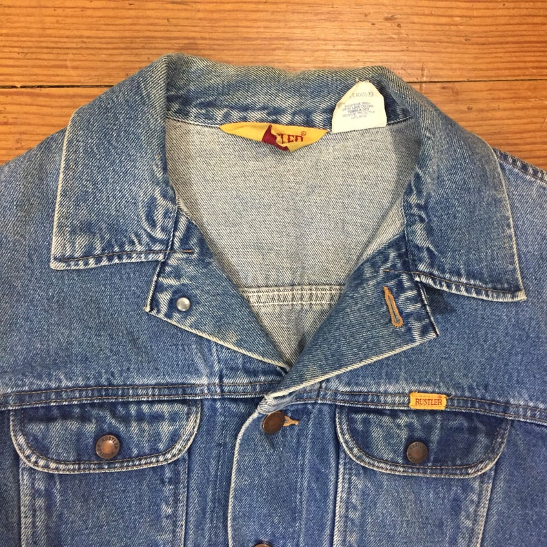 80s FADED Denim Mens Jean Jacket Medium Large Cuffed Rockabilly LONG Sleeve Jacket Womens oversized Boyfriend jacket Rustler wrangler denim