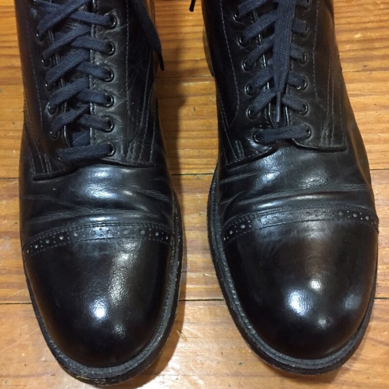 70s MOTO Leather Boots Lace Up tall Boot Mens Size 8 usa Round Toe Black Leather Womens size 10 ARMY motorcycle boots combat DISTRESSED 41