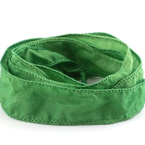 Habotai silk ribbon fern green 1 m 100% silk hand-sewn and hand-dyed wrap bracelet jewelry ribbon