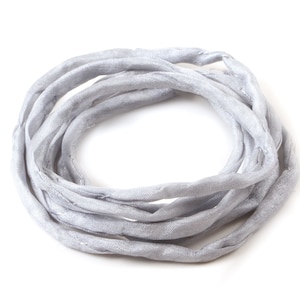 Handgefärbtes Habotai-Seidenband Hellgrau ø3mm Seidenschnur 100% reine Seide H3M14914U