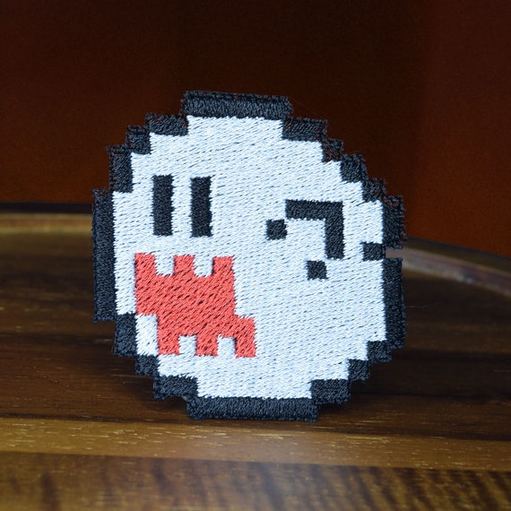 8 Bit Boo - Shiny Metallic Embroidery Iron On patch. Super mario bros.  Pixelart.