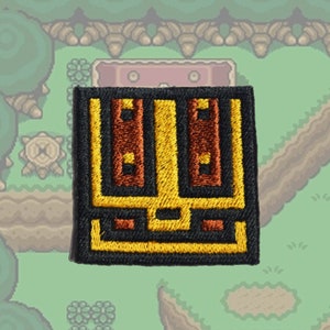 Zelda Link to the past Treasure chest  - Iron on patch - Shiny Metallic Embroidered.   Zelda patch.