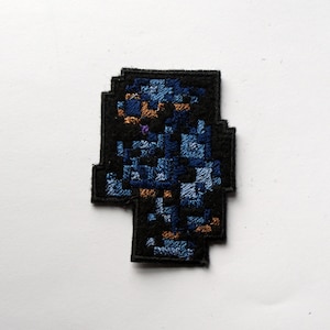 Shadow - Pixelart Final Fantasy 6 - Shiny Metallic Embroidery Iron On patch.