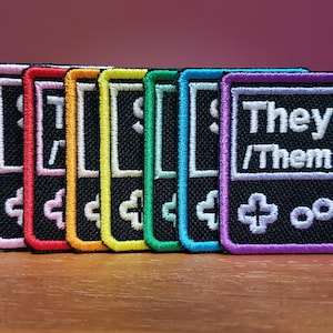 Handpronomen Patches - Mehrere Farben erhältlich! - Shiny Metallic Stickerei Aufnäher.