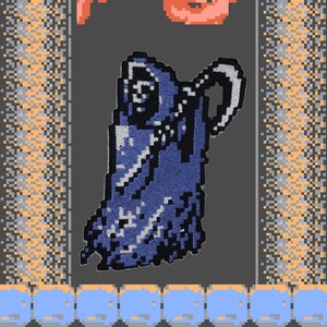 Puede incluir: Una figura pixelada azul de una figura encapuchada con una guadaña, sobre un fondo gris con bordes pixelados naranja y grises.