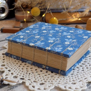 Diario rilegato a mano blu, diario dei sogni in carta kraft marrone floreale, quaderno spesso unico, libro rustico retrò, diario in stile Regency fatto a mano