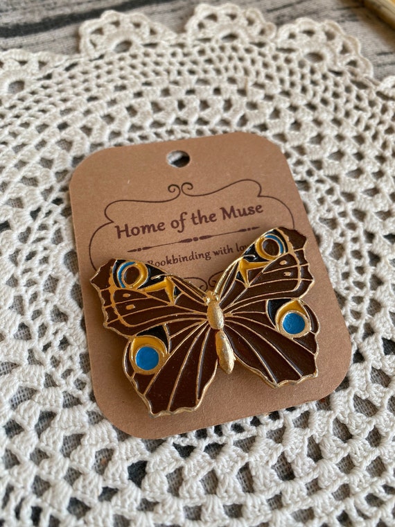 Big butterfly enamel pin, 2" vintage cute brooch,… - image 1