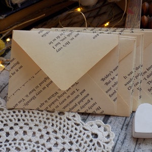 Sobres hechos a mano hechos de páginas de libros antiguos, 10 mini sobres con tarjetas en blanco, efímeras, diario basura, álbumes de recortes, elaboración de papel imagen 9