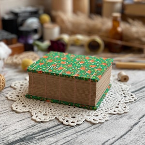 Journal vert vif relié à la main, joli cahier A7 de 600 pages, journal fait main relié copte, livre papier kraft à couverture rigide esthétique cottage