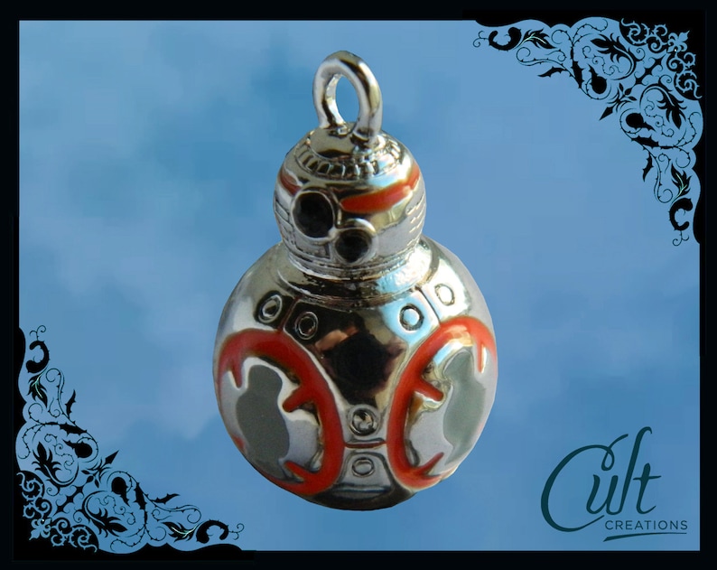 Star Wars The Force Awakens friendship bracelet with BB-8 charm