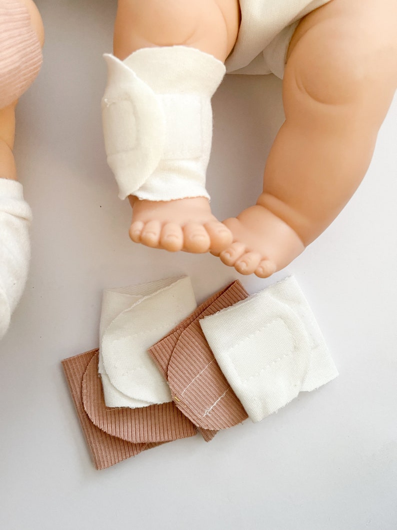 Fun Pretend Play Bandages for Dolls // bandage set image 3