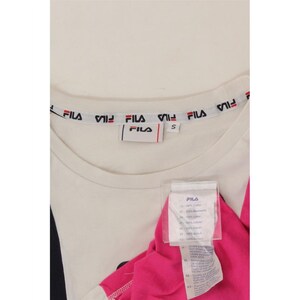 Camiseta corta con gráfico para mujer de Fila, talla 10 (Reino Unido), con bloques de color multicolor imagen 3