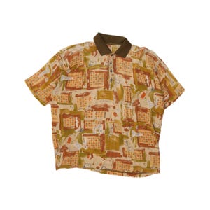 Camisa vintage masculina de manga curta, tamanho 2XL, com estampa patchwork multicolorida.