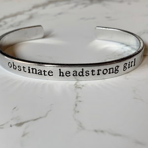 Chica obstinada y testaruda / Pulsera Orgullo y Prejuicio / Jane Austen / Joyería Orgullo y Prejuicio / Sra. Elizabeth Bennet