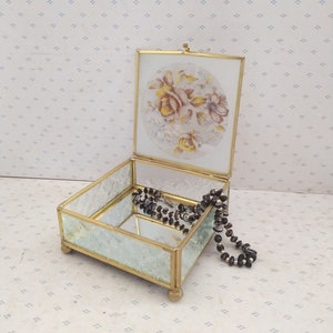Vintage brass and glass and mirror box, trinket display, decorative box, table top display