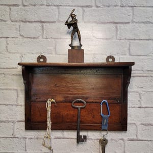 Wall key holder, wooden shelf for key storage, farmhouse decor