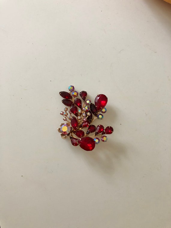 Vintage Red And Pink Iridescent Rhinestone Gold To