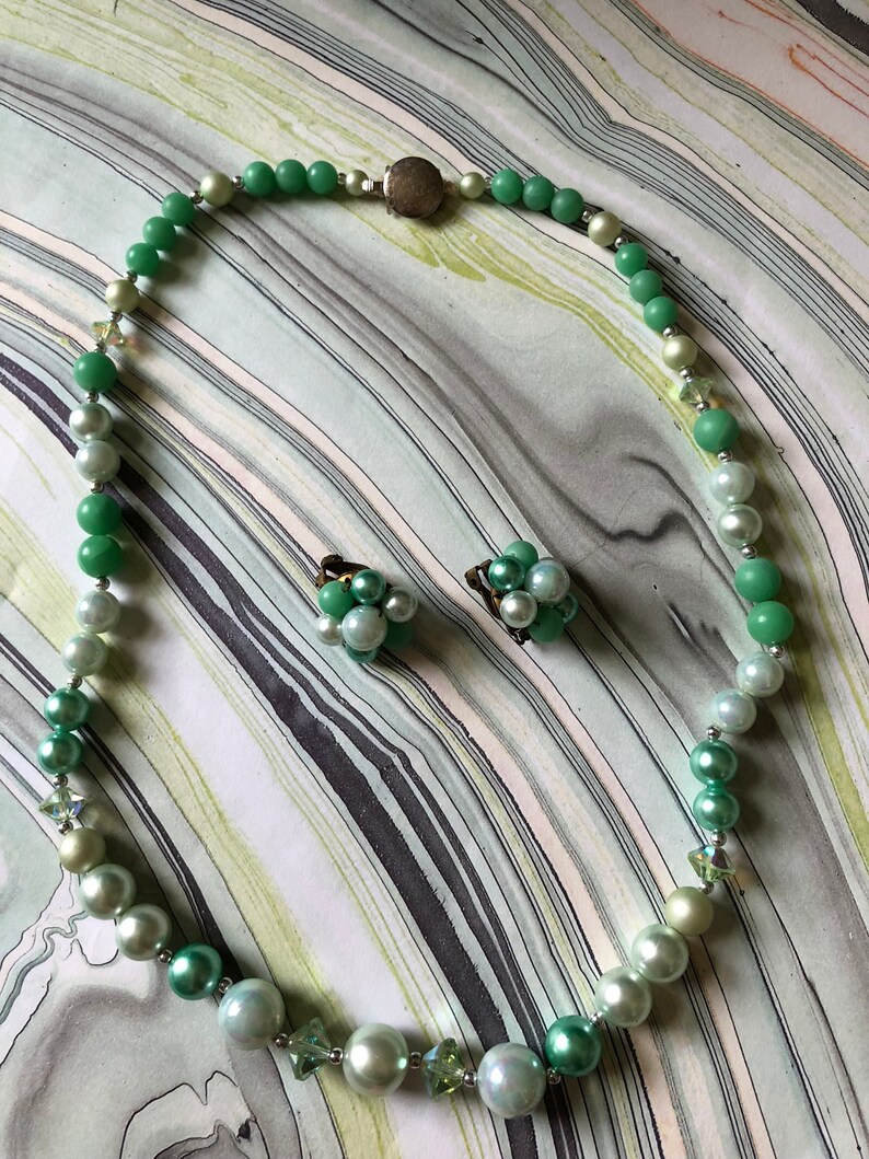 Beaded Art Glass Light Green Opalescent Pearlescent and Green Aurora Borealis Beads Necklace Cluster Beaded Clip On Earrings 1940s 1950s