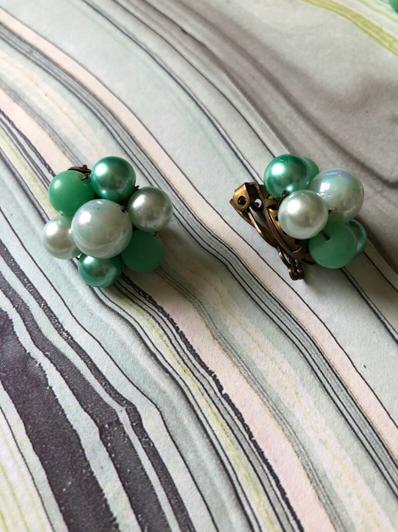 Beaded Art Glass Light Green Opalescent Pearlescent and Green Aurora Borealis Beads Necklace Cluster Beaded Clip On Earrings 1940s 1950s