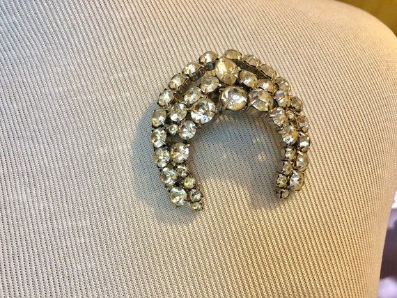 Ice Rhinestone Brooch With Silver Toned Metal Pin… - image 4