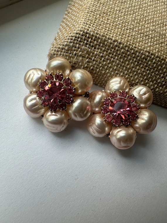 Textured Pink Pearlescent Beads with Pink Rhinesto