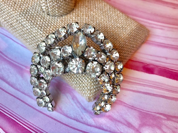 Ice Rhinestone Brooch With Silver Toned Metal Pin… - image 1